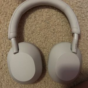 sony headphones used once
